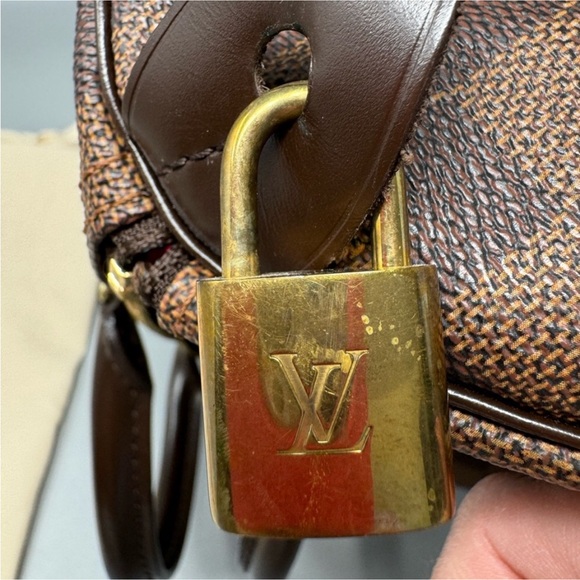 Louis Vuitton Damier Ebene Speedy 30 - Picture 7 of 14